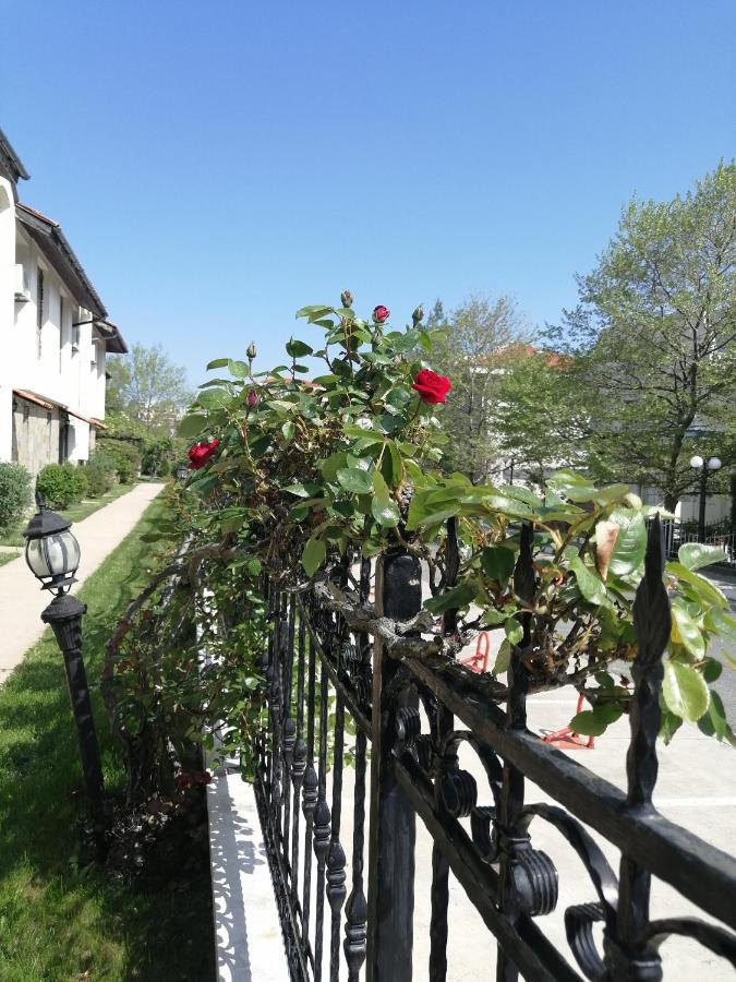 Триумф Холидей Вилидж Свети Влас Exterior photo